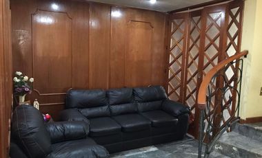 VENTA DE CASA EN LA COL. LOMAS DE SANTA MARÍA.