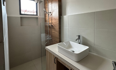 Brand new 3BR Townhouse for sale in Villanueva Village Sucat Parañaque @ 6.4M ONLY!