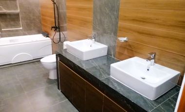 FOUR BEDROOMS HOUSE AND LOT FOR SALE IN ANGELES CITY PAMPANGA