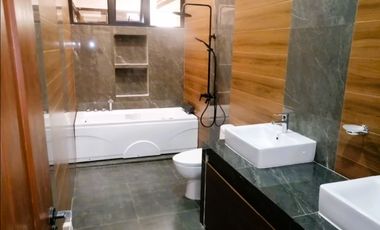 FOUR BEDROOMS HOUSE AND LOT FOR SALE IN ANGELES CITY PAMPANGA