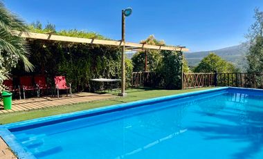 Venta de Amplio Terreno con Casa Amoblada en Chacayes, Machalí. Región de O’Higgins.