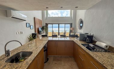 Hermoso Penthouse en venta frente a la playa