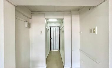 Se arrienda casa céntrica comercial, 4 piezas 3 baños, 2 estacionamiento, Curicó