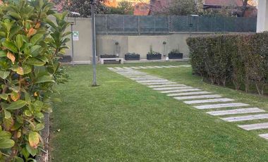 VENDO  Maravilloso dep estilo y calidad superior de  1D 1B con estacionamiento y bodega