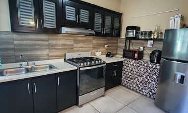 CASA EN RENTA COMPLETAMENTE AMUEBLADA Y EQUIPADA EN VALLE DEL ORIENTE