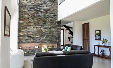 47720 Casa en arriendo en Alto de Palmas, Envigado