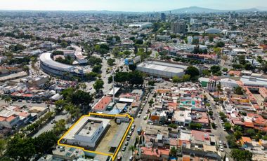 Edificio en Venta, sobre avenida cerca de Av. Circunvalación Norte, Guadalajara