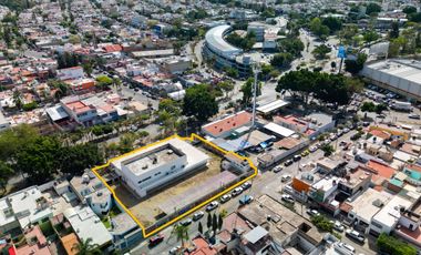 Edificio en Venta, sobre avenida cerca de Av. Circunvalación Norte, Guadalajara