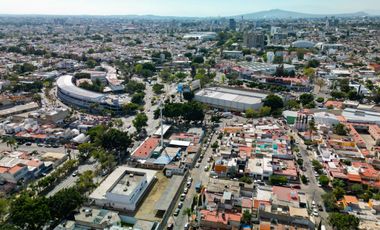 Edificio en Venta, sobre avenida cerca de Av. Circunvalación Norte, Guadalajara