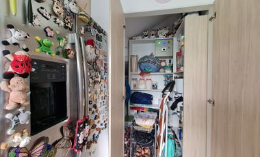 Renta casa de 198m2 en el Dean, Los Chillos con generador eléctrico