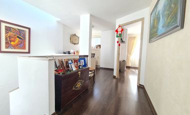 Renta casa de 198m2 en el Dean, Los Chillos con generador eléctrico