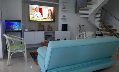 CASA CAMPESTRE EN VENTA EN GIRARDOT