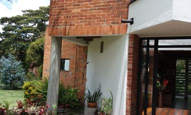 CASA CAMPESTRE EN VENTA EN CHÍA (LA BALSA)