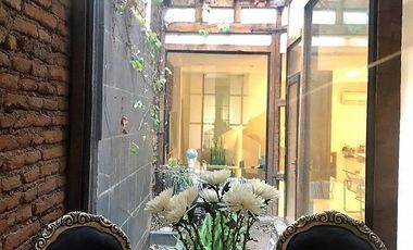 CASA LOFT, 3 NIVELES, APTA PARA OFICINA (O VIVIENDA CON MODIFICACIONES), PASAJE CERRADO. ERNESTO PINTO LAGARRIGUE, BARRIO BELLAVISTA, RECOLETA