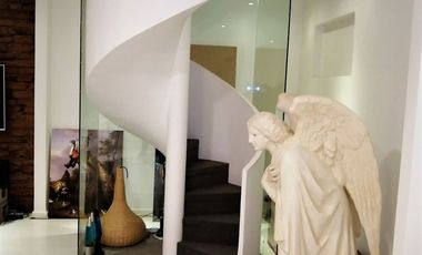 CASA LOFT, 3 NIVELES, APTA PARA OFICINA (O VIVIENDA CON MODIFICACIONES), PASAJE CERRADO. ERNESTO PINTO LAGARRIGUE, BARRIO BELLAVISTA, RECOLETA
