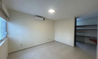 Casa de 4 recámaras en Balcones de  Juriquilla