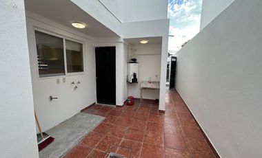 Casa de 4 recámaras en Balcones de  Juriquilla