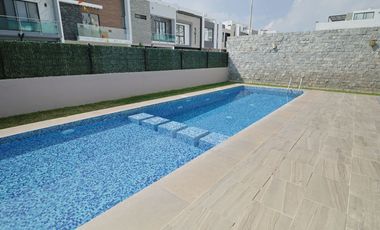 Casa en Venta con recámara en planta baja, Coto Boreales II, Zapopan