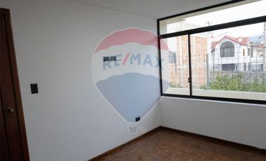 CASA EN VENTA EN EL CENTRO DE LA CIUDAD DE IBARRA
