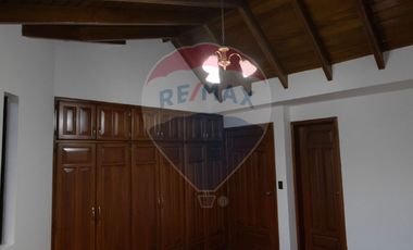 CASA EN VENTA EN EL CENTRO DE LA CIUDAD DE IBARRA