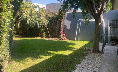 VENDO CASA DE UN SOLO NIVEL CON USO DE SUELO COMERCIAL EN CUERNAVACA