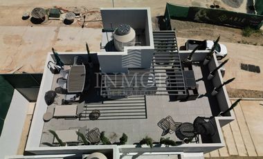 Casa en Venta con recamara en planta baja, Zona Valle Imperial, Zapopan