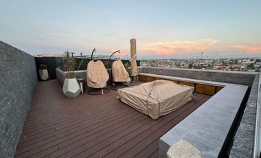 PENTHOUSE AMUEBLADO Y DECORADO EN VENTA EN LA VISTA COUNTRY CLUB