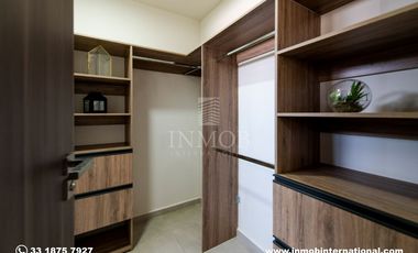 Casa con recamara planta baja cerca de Valle Imperial, Zapopan