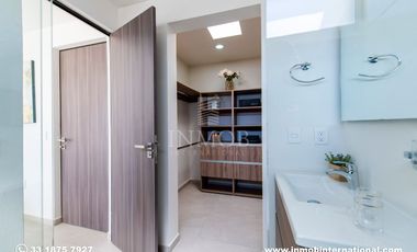 Casa con recamara planta baja cerca de Valle Imperial, Zapopan