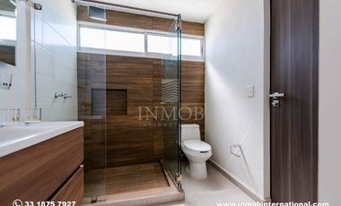 Casa con recamara planta baja cerca de Valle Imperial, Zapopan