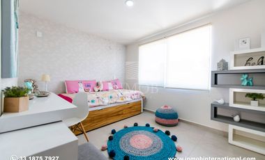 Casa con recamara planta baja cerca de Valle Imperial, Zapopan