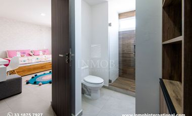 Casa con recamara planta baja cerca de Valle Imperial, Zapopan