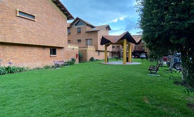 ARRIENDO CASA SANTA CECILIA LA BALSA, CHÍA – CUNDINAMARCA.