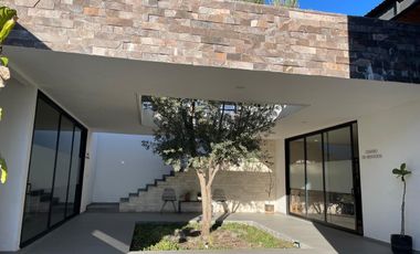 HERMOSA CASA EN PRIVADA ZONA SUR DE QUERÉTARO