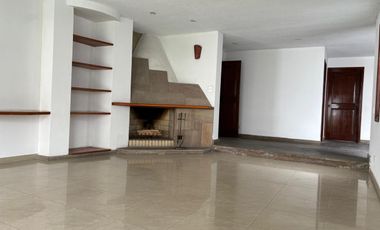 VENDO LINDA CASA EN EL SOL DE LA MOLINA