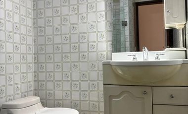 VENDO LINDA CASA EN EL SOL DE LA MOLINA