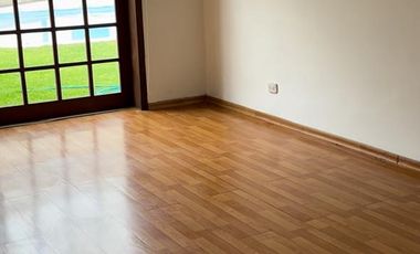 VENDO LINDA CASA EN EL SOL DE LA MOLINA