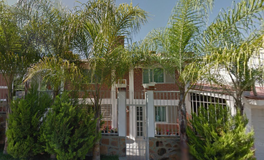 Casa en Fracc. Club Náutico Puente Viejo, Juanacatlán Jalisco., ¡Compra directa con el Banco, no se aceptan créditos!