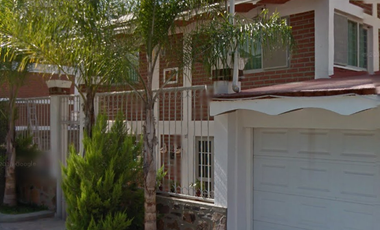 Casa en Fracc. Club Náutico Puente Viejo, Juanacatlán Jalisco., ¡Compra directa con el Banco, no se aceptan créditos!