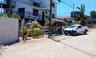 ARRIENDA TEMPORADA  VERANO CASA EN MAITENCILLO VISTA AL MAR