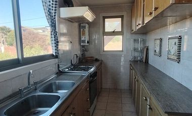ARRIENDA TEMPORADA  VERANO CASA EN MAITENCILLO VISTA AL MAR