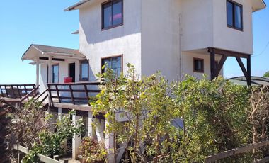 ARRIENDA TEMPORADA  VERANO CASA EN MAITENCILLO VISTA AL MAR