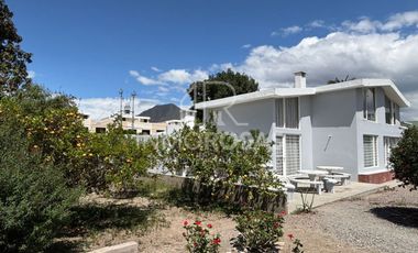 EXCELENTE OPORTUNIDAD $190.000 Casa con terreno de 1.530 m2 Mitad del Mundo