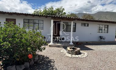 EXCELENTE OPORTUNIDAD $190.000 Casa con terreno de 1.530 m2 Mitad del Mundo