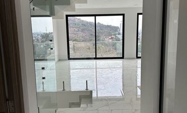 Casa en Venta en Residencial Lago Esmeralda