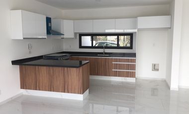 Casa en Venta en Residencial Lago Esmeralda
