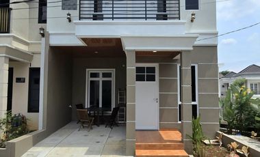 Rumah Mewah 2 Lantai Dekat Kampus UI Depok Dan Stasiun KRL Depok Baru