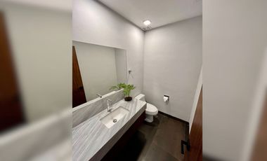 Precio Reducido. Casa con terraza y alberca privada, en venta, 10 de Abril, Cozumel