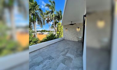 Precio Reducido. Casa con terraza y alberca privada, en venta, 10 de Abril, Cozumel