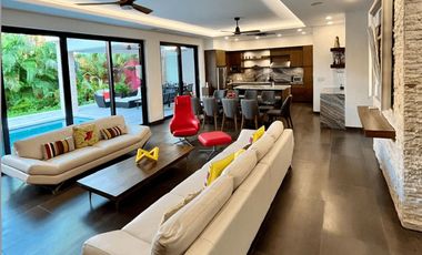 Precio Reducido. Casa con terraza y alberca privada, en venta, 10 de Abril, Cozumel